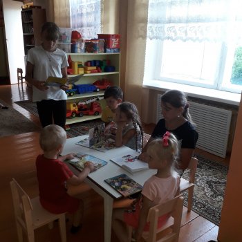 День вспоминания любимых книжек 