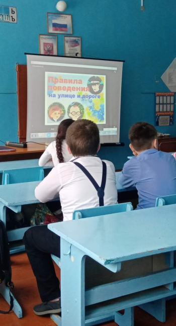 Видеоурок « Добрая дорога детства»