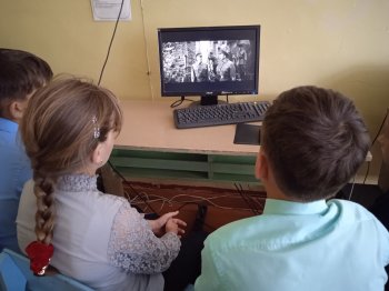 "Первые герои сорок первого"