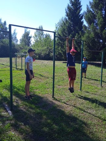 Спортивный праздник "День здоровья"